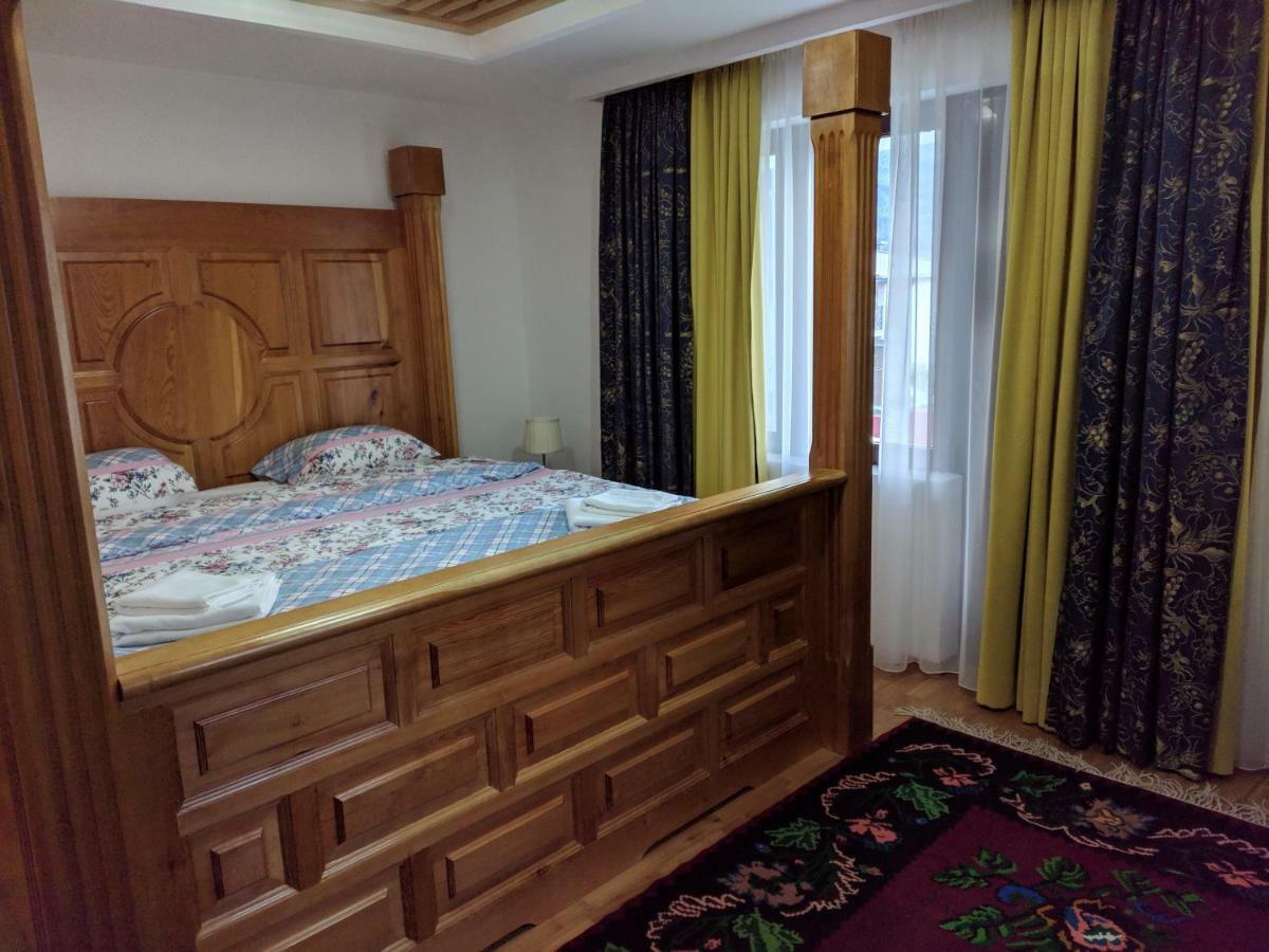 פלאב Apartments & Restaurant Abas מראה חיצוני תמונה
